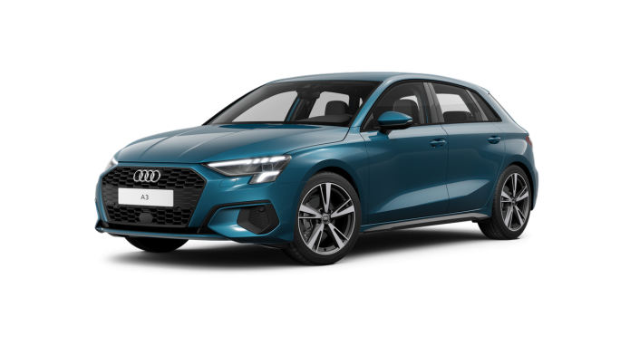 Blauer Audi A3 in drei-viertel Ansicht